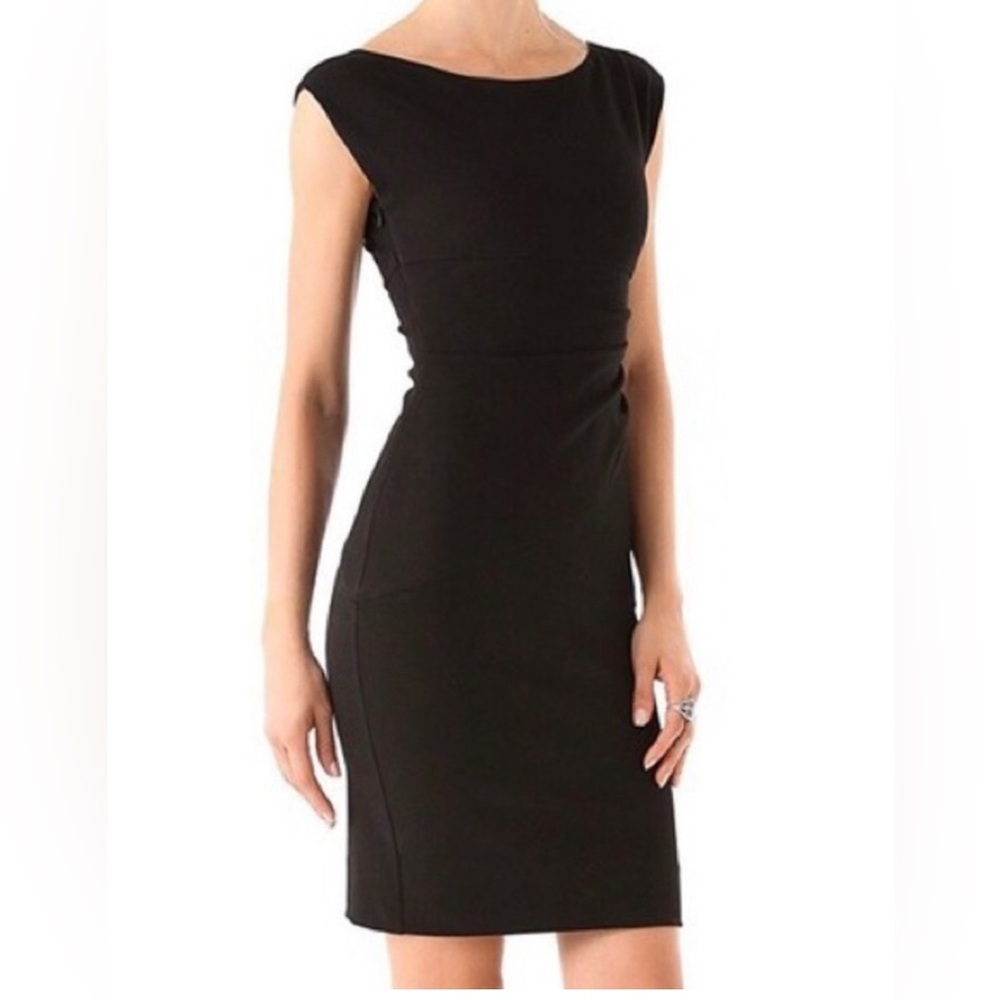 DVF Diane von Furstenberg Jori Black sheath shift dress knit